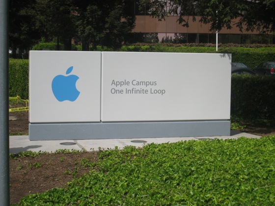 Apple_1_Infinite_Loop.jpg